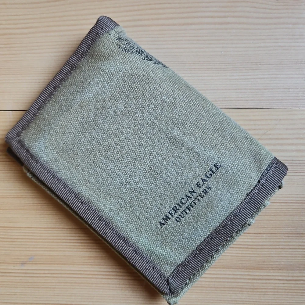 Vintage American Eagle Outfitters Men's Brown Wallet